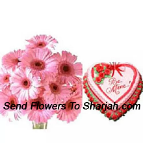 <b>Product Description</b><br><br>12 Daisies In A Vase With A 1 Kg (2.2 Lbs) Strawberry Cake<br><br><b>Delivery Information</b><br><br>* The design and packaging of the product can always vary and is subject to the availability of flowers and other products available at the time of delivery.<br><br>* The "Time selected is treated as a preference/request and is not a fixed time for delivery". We only guarantee delivery on a "Specified Date" and not within a specified "Time Frame".